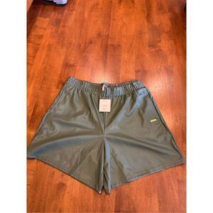 Woman’s new with tags Fabletics, high waisted vegan leather shorts size XL